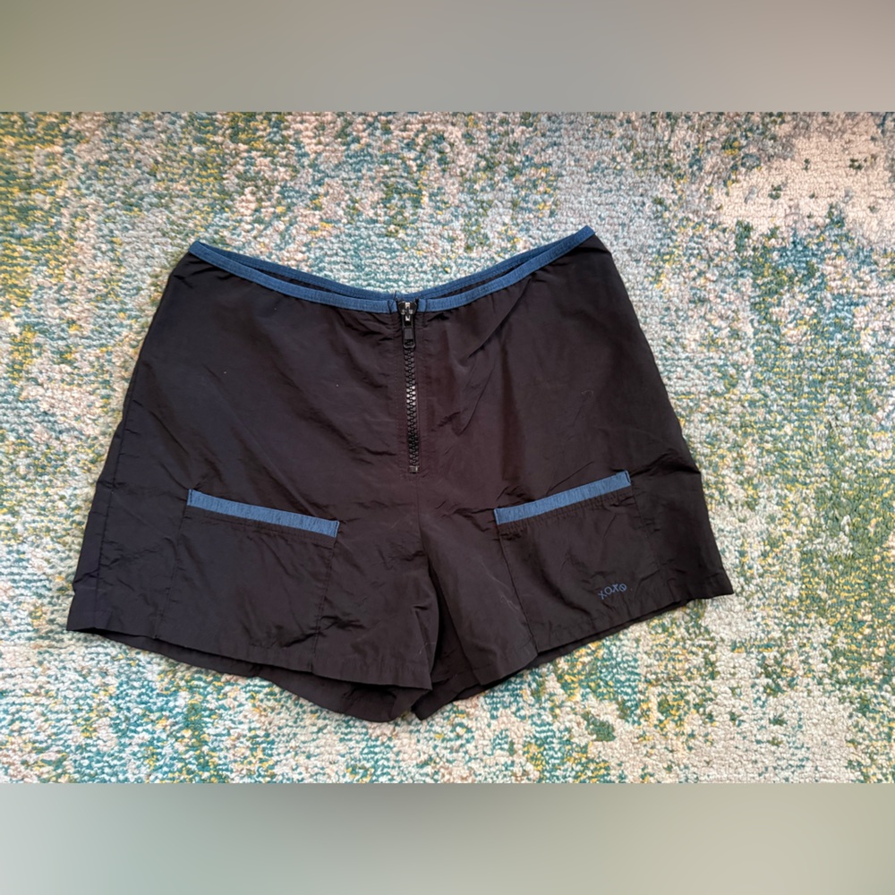 Vintage 90s Y2K XOXO front zip nylon board swim shorts, size medium